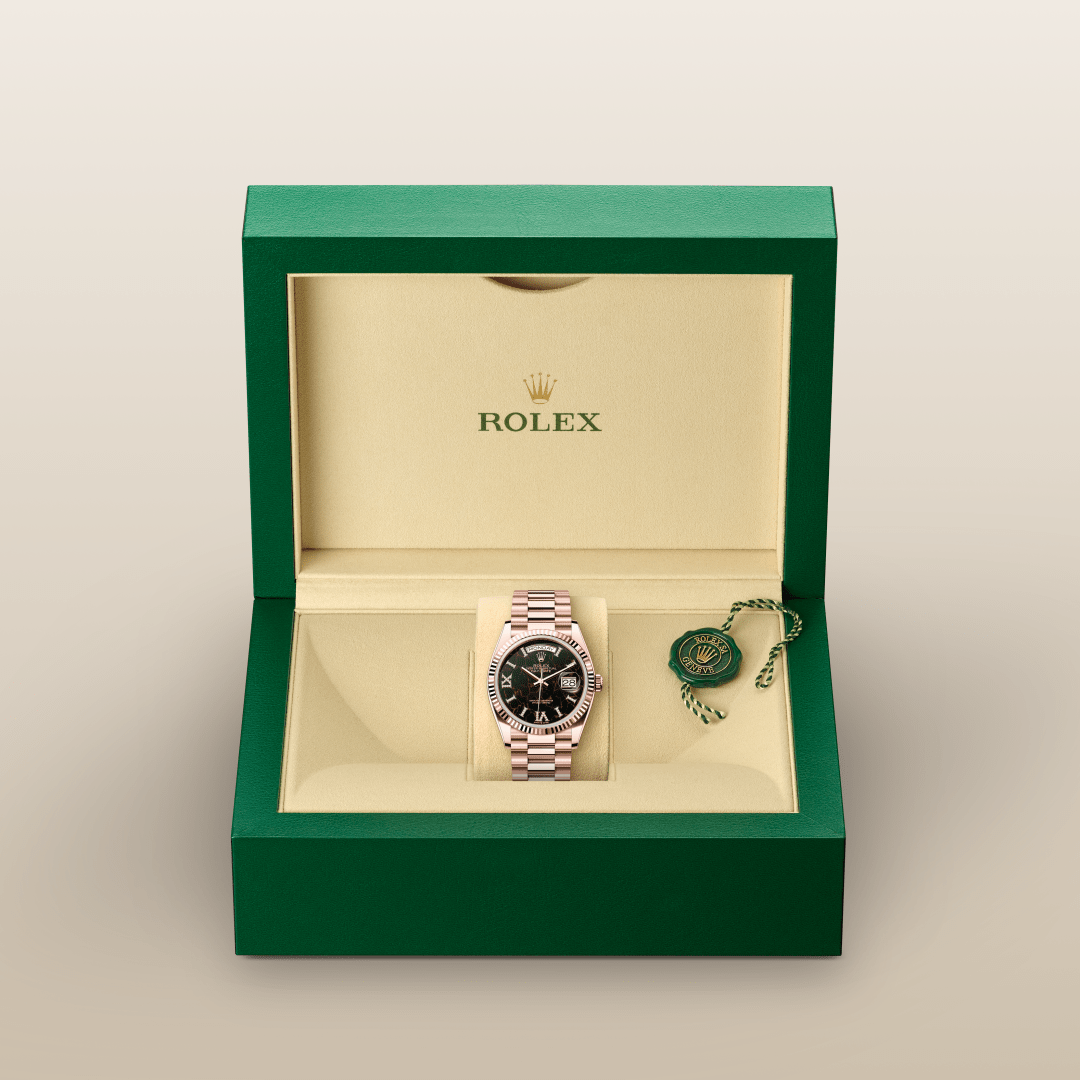 Rolex Day-Date 36 Oyster, 36 mm, Everose altın M128235-0041