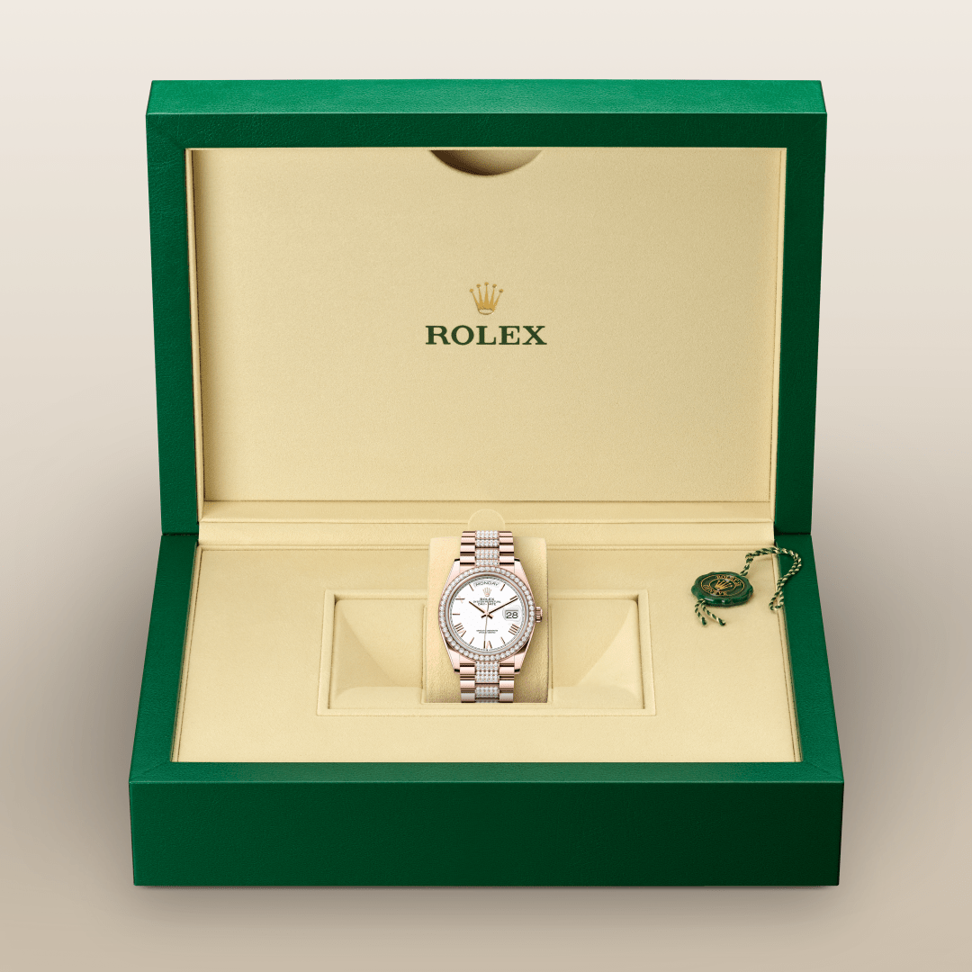 Rolex Day-Date 36 Oyster, 36 mm, Everose altın ve pırlanta M128345RBR-0071