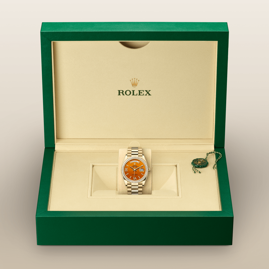 Rolex Day-Date 36 Oyster, 36 mm, sarı altın ve pırlanta M128348RBR-0049