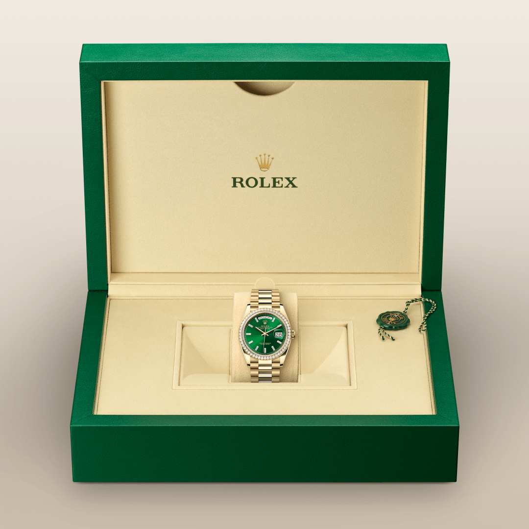 Rolex Day-Date 36 Oyster, 36 mm, sarı altın ve pırlanta M128348RBR-0078