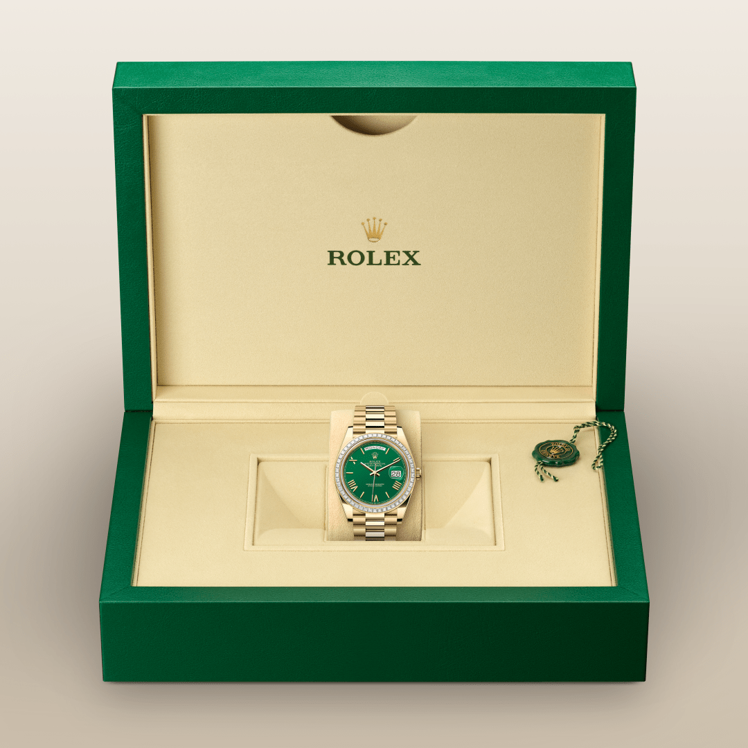 Rolex Day-Date 40 Oyster, 40 mm, sarı altın ve pırlanta M228398TBR-0039