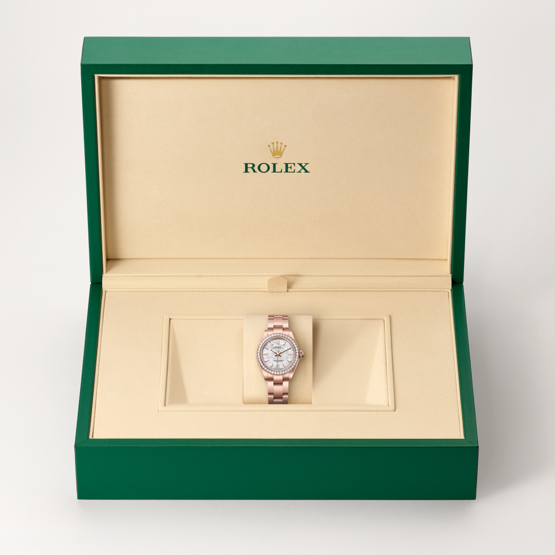 Rolex Oyster Perpetual 28 Oyster, 28 mm, Everose altın ve pırlanta M276245RBR-0001