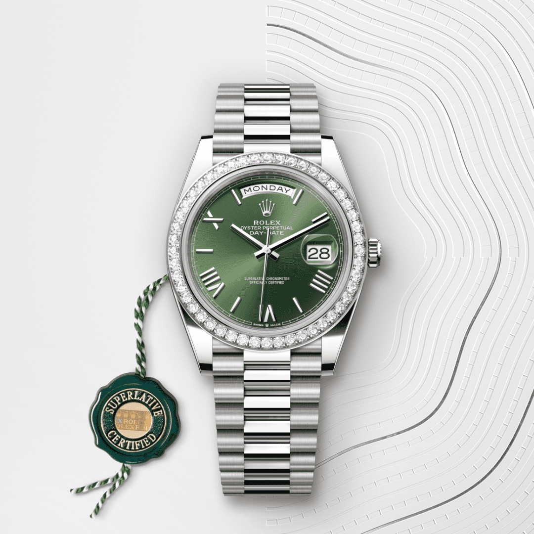 Rolex Day-Date 40 Oyster, 40 mm, beyaz altın ve pırlanta M228349RBR-0030