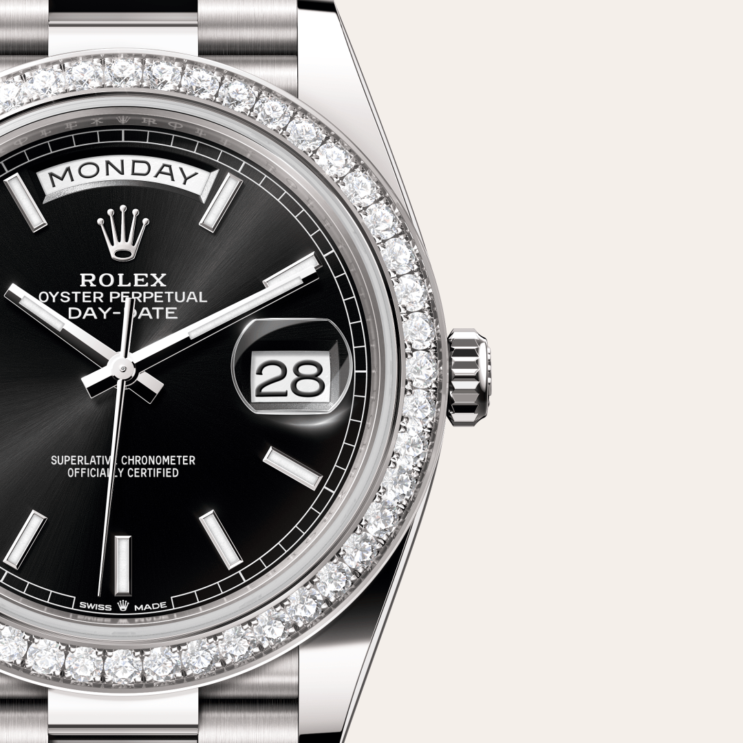 Rolex Day-Date 40 Oyster, 40 mm, beyaz altın ve pırlanta M228349RBR-0002